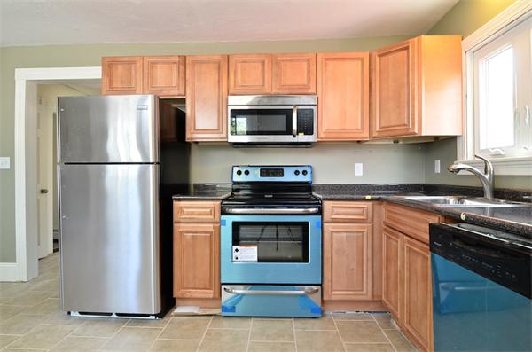 62 Wapping Road Kingston, MA 02364 - Photo 2 of 29 Gallery Image 2
