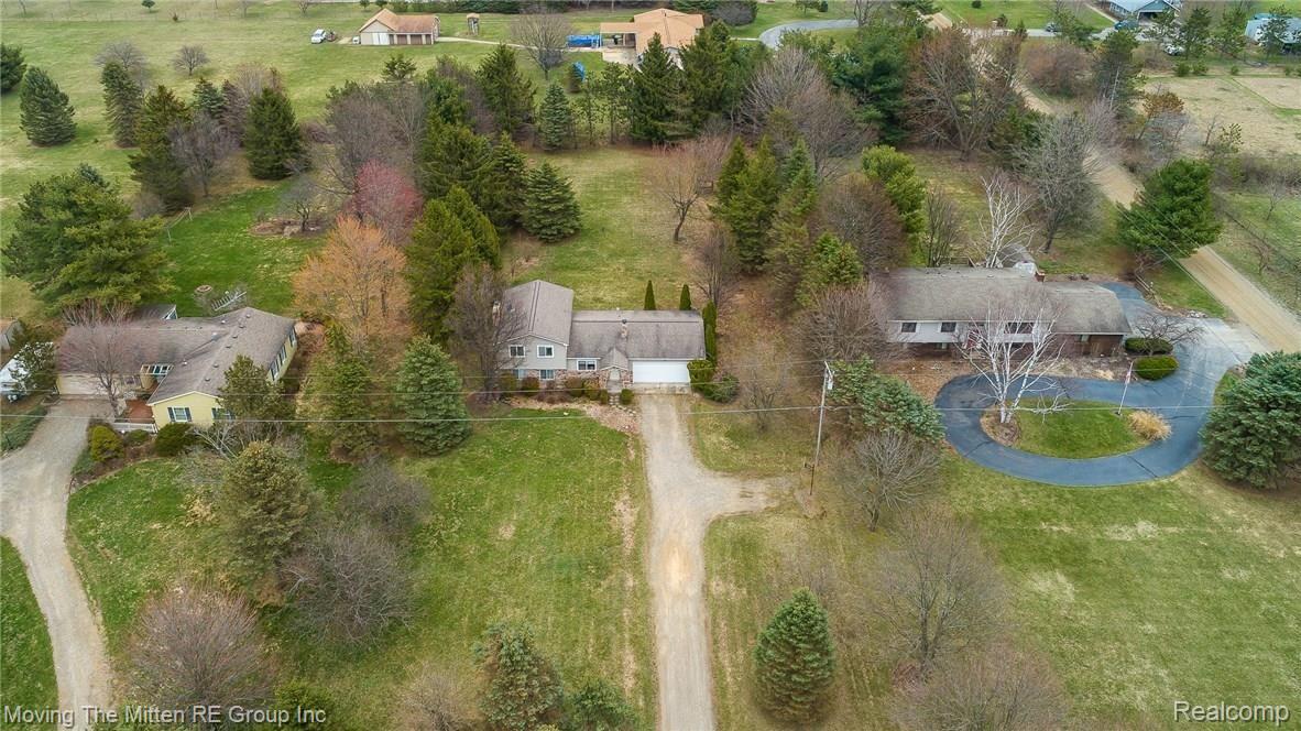 3370 North Hickory Ridge Road Highland, MI 48357 - Photo 33 of 40 MTM_3370_hickory-2.jpg