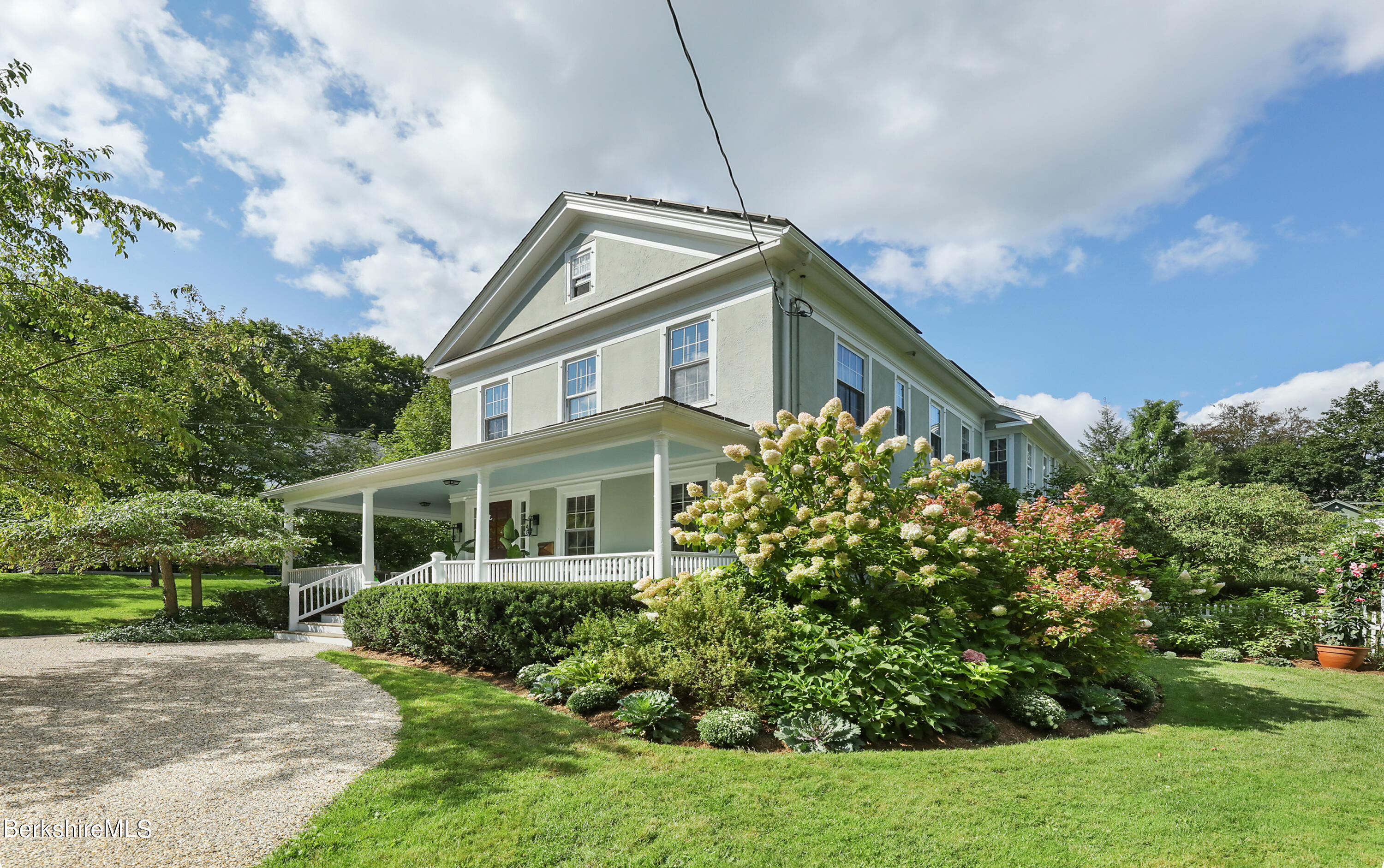 48 South St