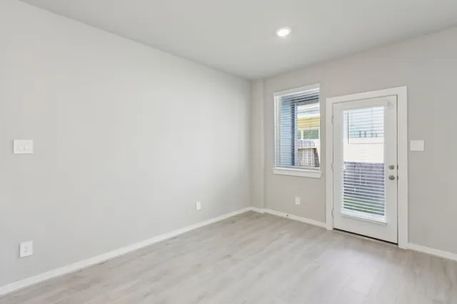 $288,490 | 567 Avisa Drive, Kemah, TX 77565