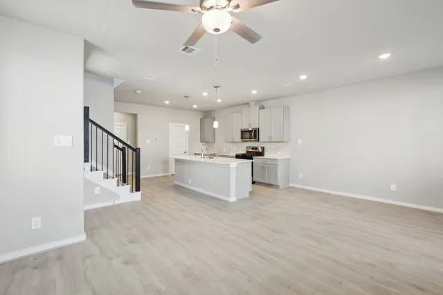 $288,490 | 567 Avisa Drive, Kemah, TX 77565