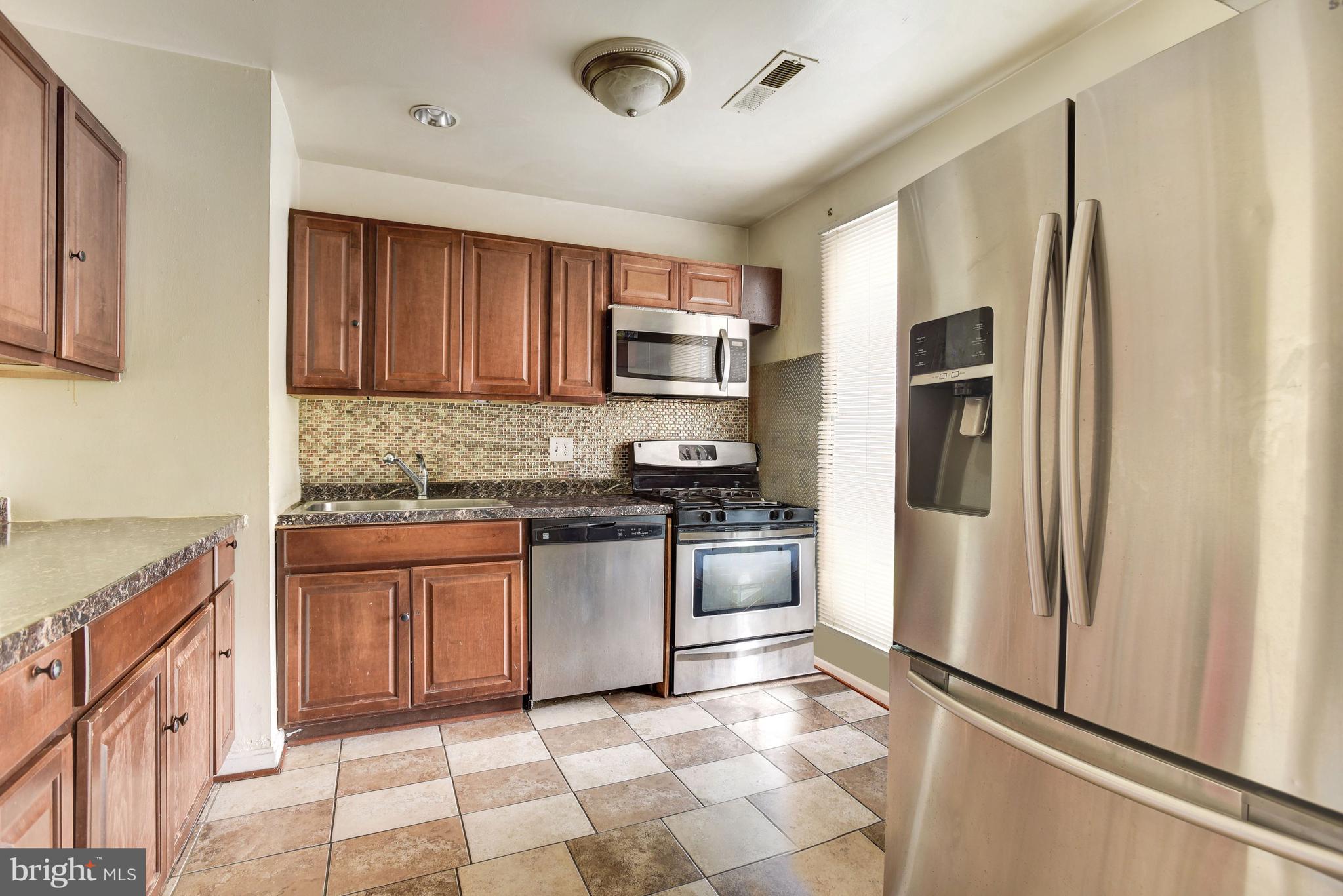 7977 Riggs Road, Unit 4 Hyattsville, MD 20783 - Photo 5 of 11 Kitchen