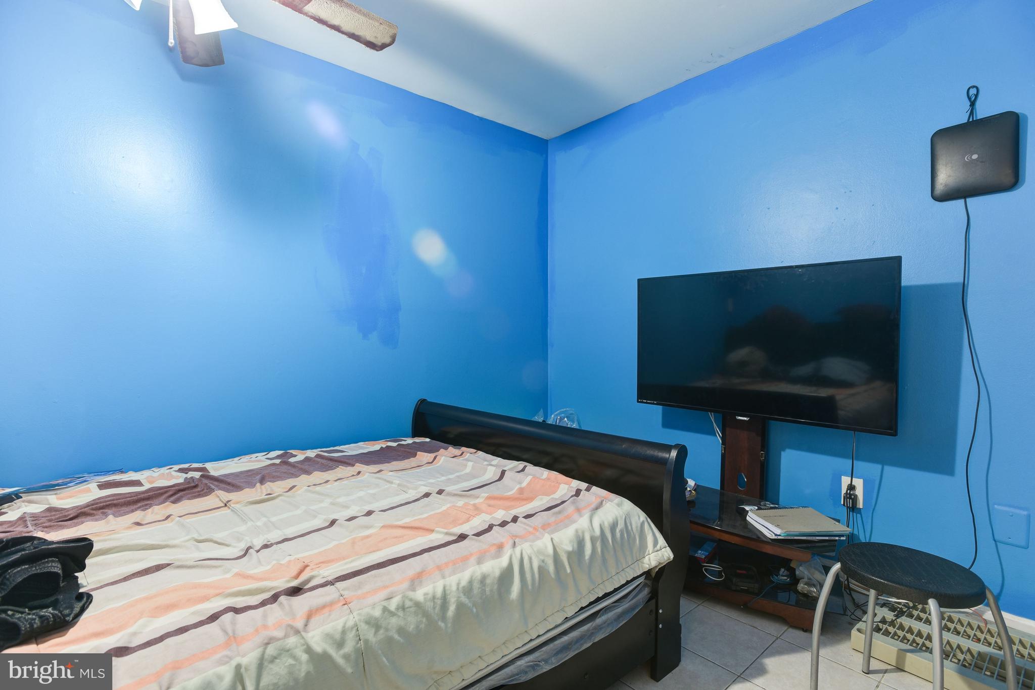7977 Riggs Road, Unit 4 Hyattsville, MD 20783 - Photo 8 of 11 Den