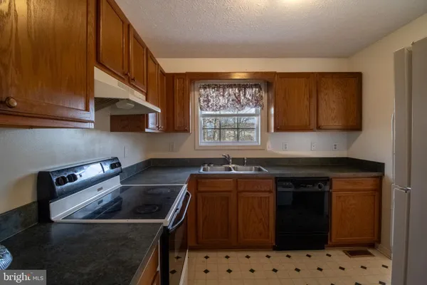$332,000 | 140 Thoreau Drive, Inwood, WV 25428