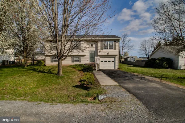 $332,000 | 140 Thoreau Drive, Inwood, WV 25428