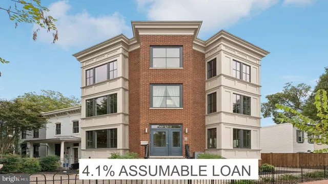 $799,000 | 1301 Potomac Avenue Southeast, Unit 2, Washington, DC 20003