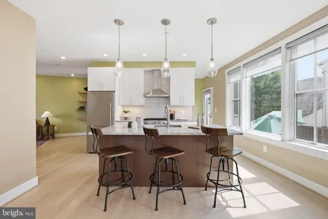 $775,000 | 1301 Potomac Avenue Southeast, Unit 2, Washington, DC 20003