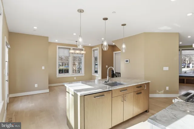 $799,000 | 1301 Potomac Avenue Southeast, Unit 2, Washington, DC 20003