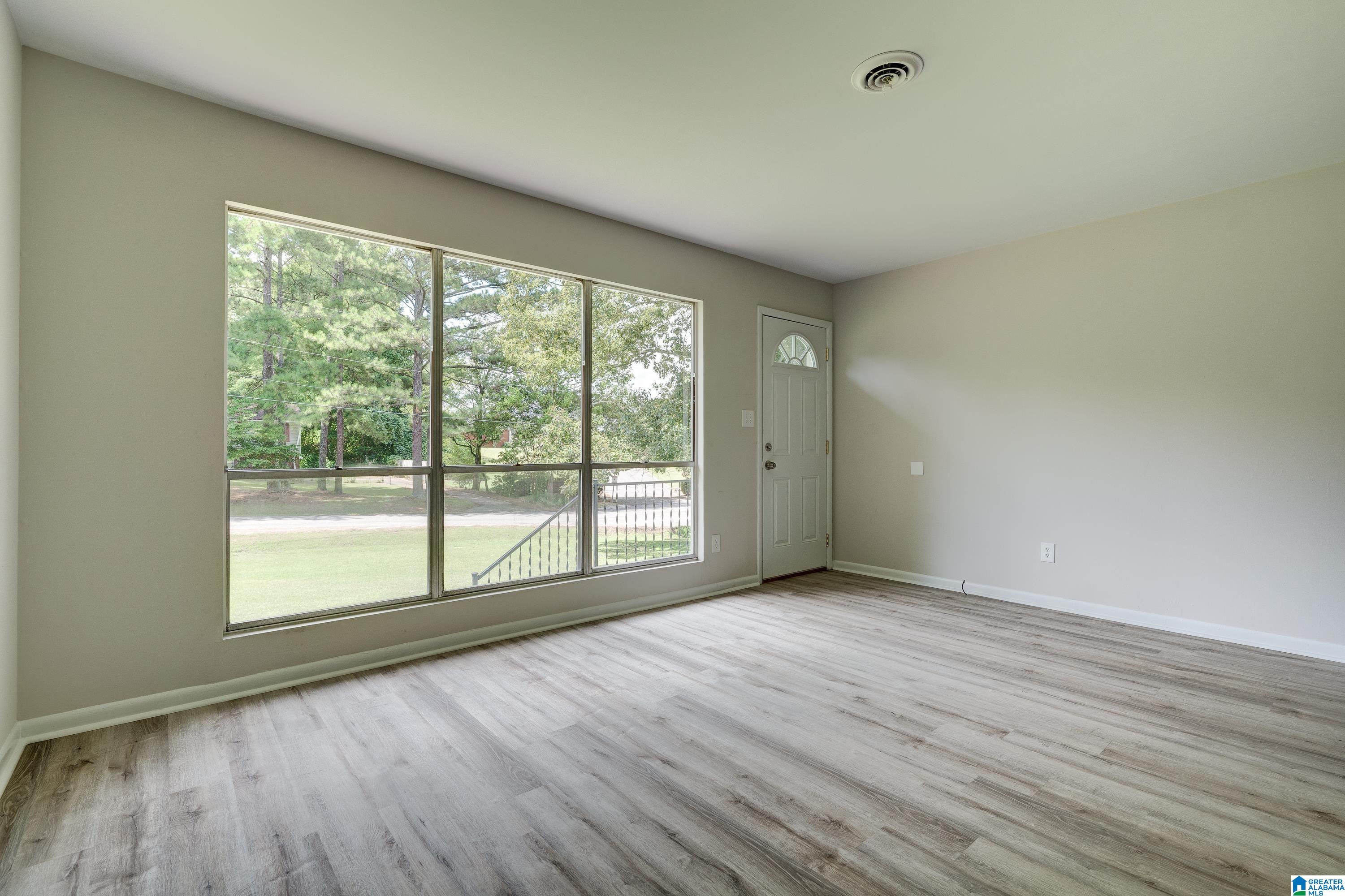 690 Dates Circle Bessemer, AL 35023 - Photo 5 of 23