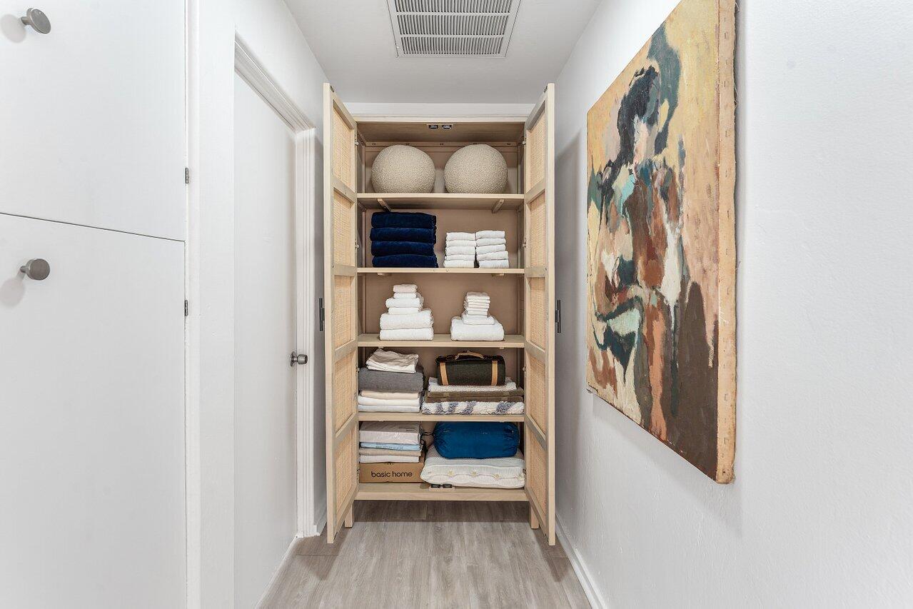 3511 Washington Road West Palm Beach, FL 33405 - Photo 19 of 47 Well Equiped