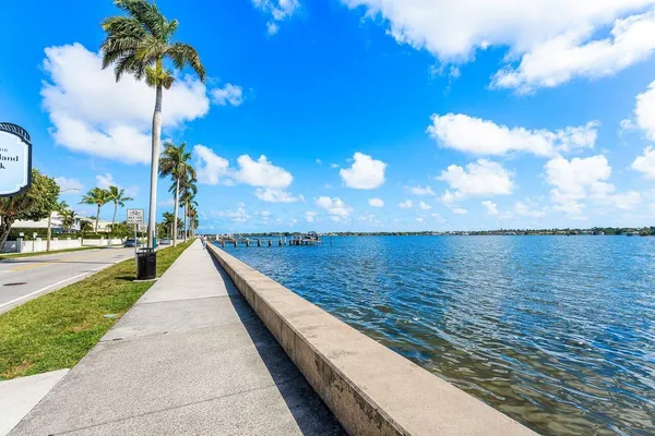 $8,500 | 3511 Washington Road, West Palm Beach, FL 33405