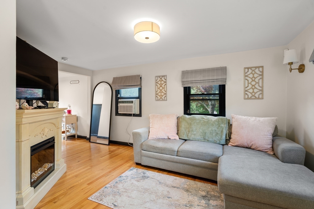 84 Windsor Avenue Swampscott, MA 01907 - Photo 11 of 30