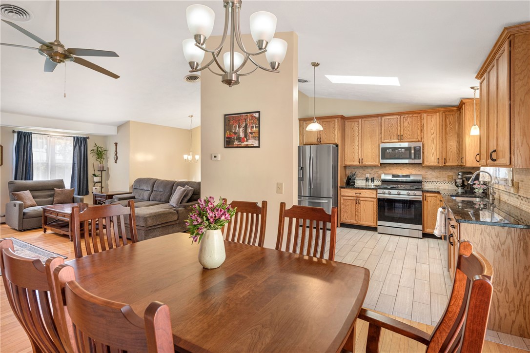 134 Olney Arnold Road Cranston, RI 02921 - Photo 12 of 46 Gallery Image 12