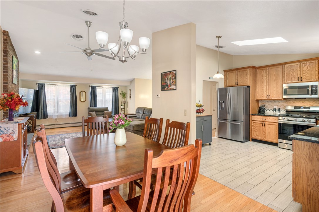 134 Olney Arnold Road Cranston, RI 02921 - Photo 13 of 46 Gallery Image 13