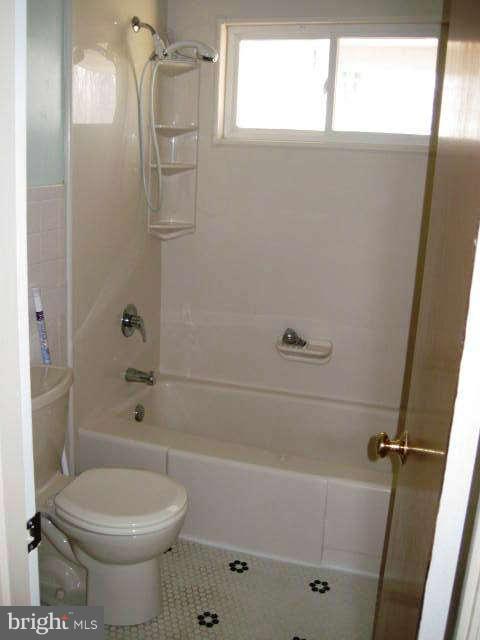 845 Adelina Road Prince Frederick, MD 20678 - Photo 14 of 28 Bath
