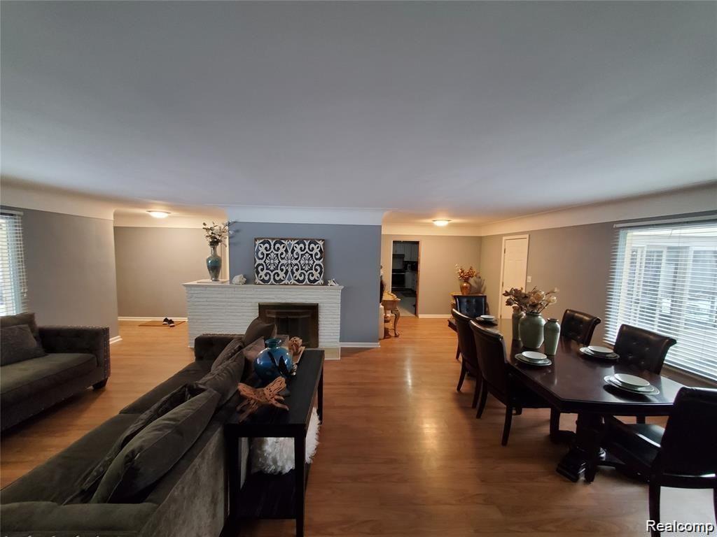 1902 Hampden Road Flint, MI 48503 - Photo 11 of 27 GetMedia (10).jpg