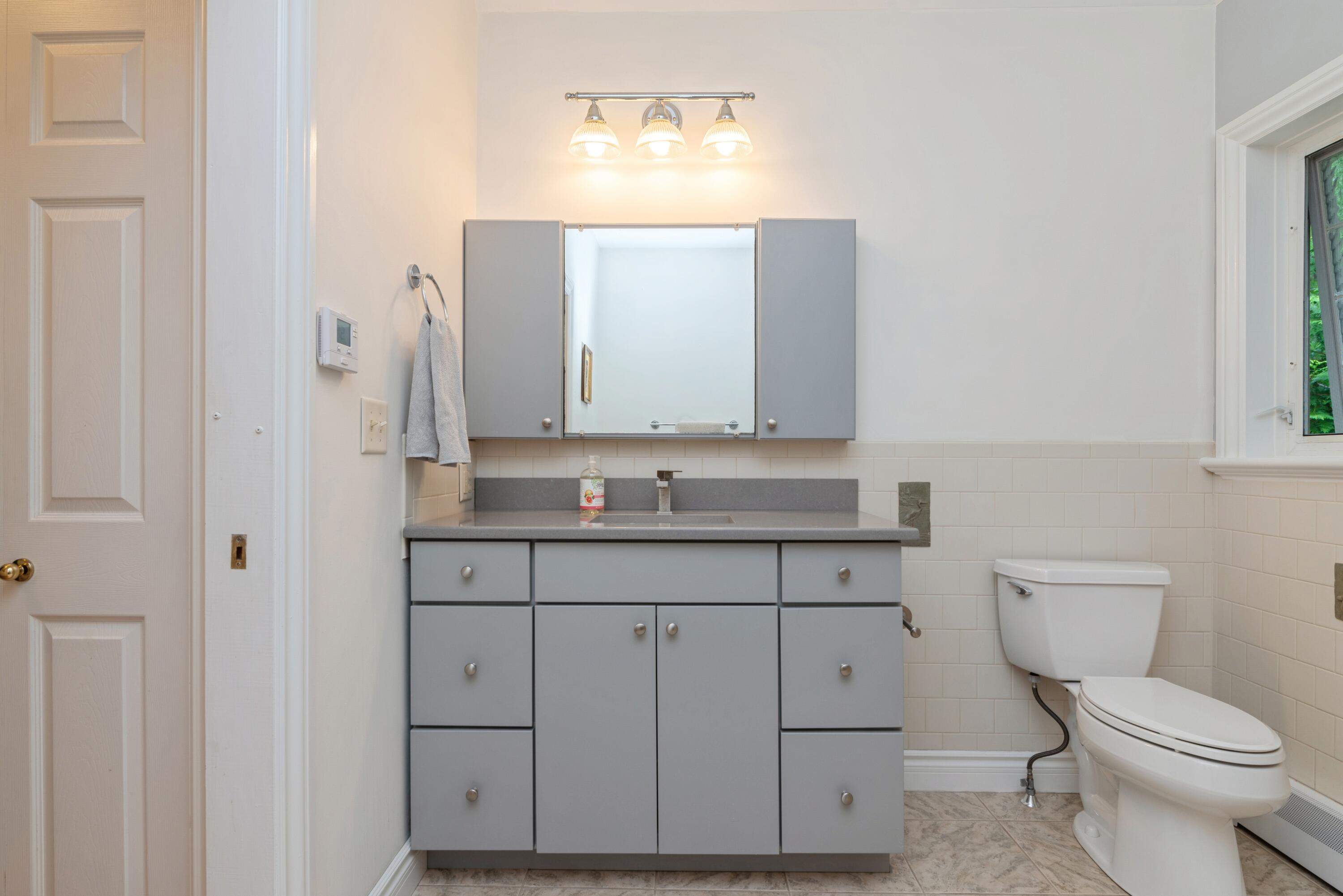 18 Landing Road Saco, ME 04072 - Photo 27 of 34 Primary Bathroom