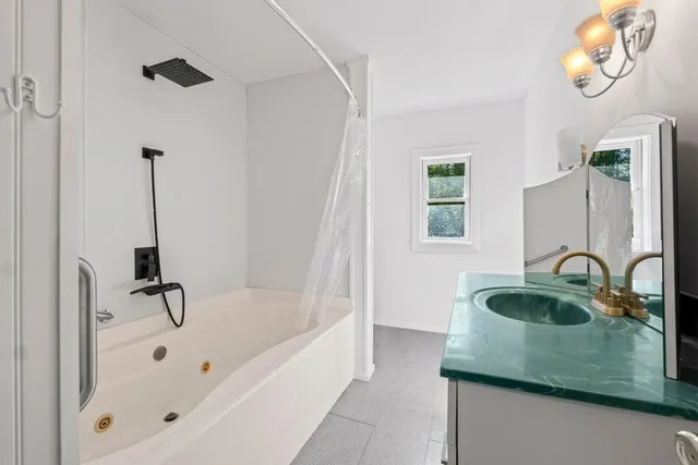 $425,000 | 143 White Road, Bowdoinham, ME 04008