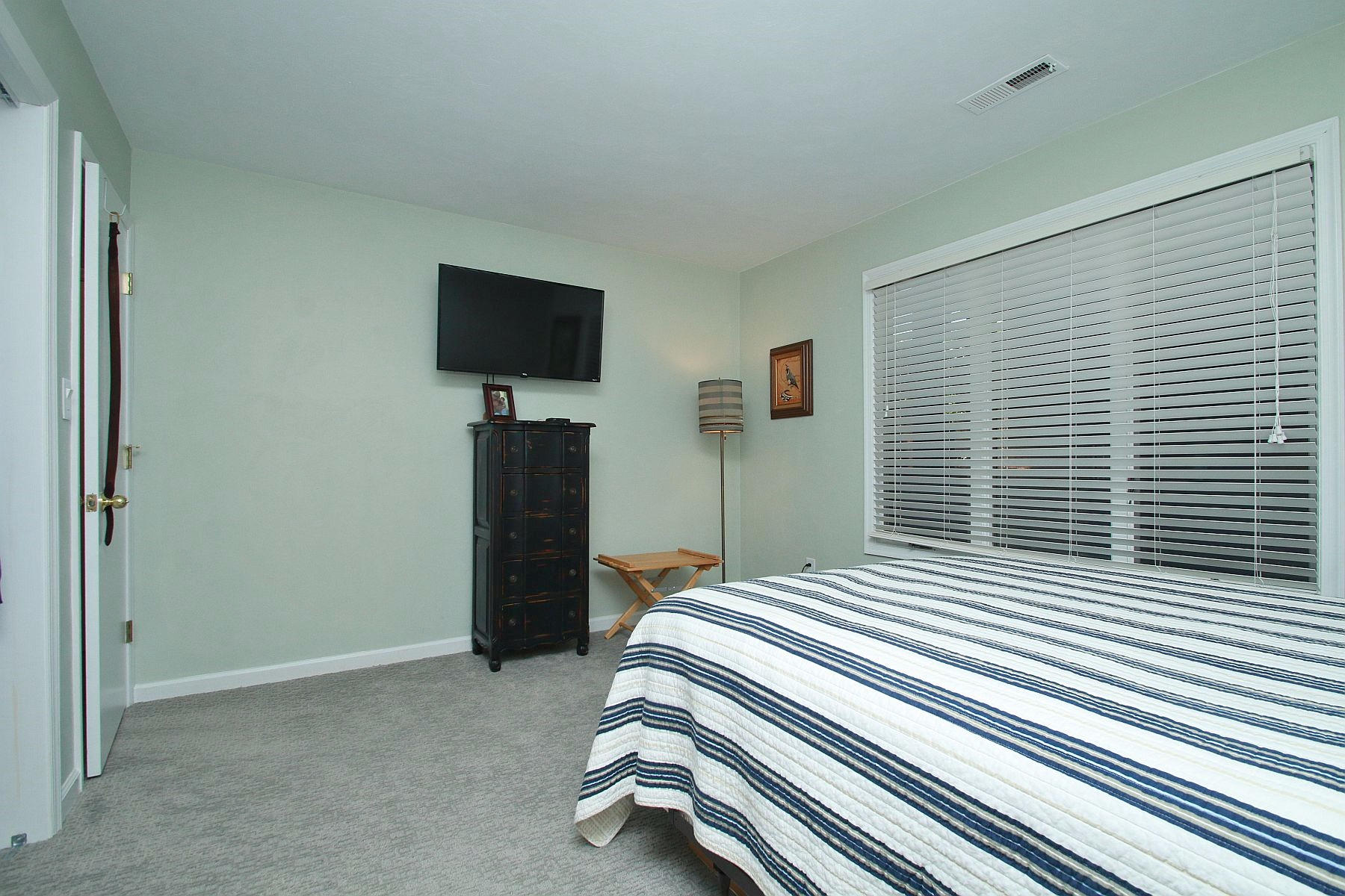 845 Gangplank Road, Unit 204 Moneta, VA 24121 - Photo 27 of 36 IMG_8081