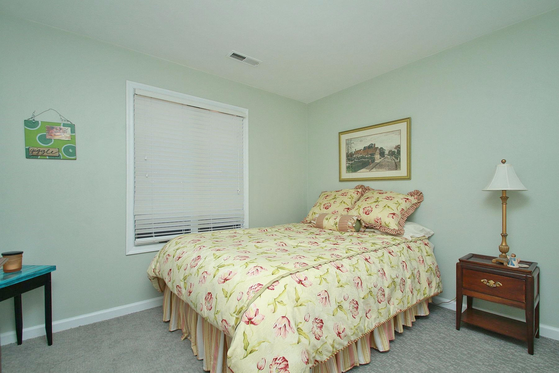 845 Gangplank Road, Unit 204 Moneta, VA 24121 - Photo 30 of 36 IMG_8087