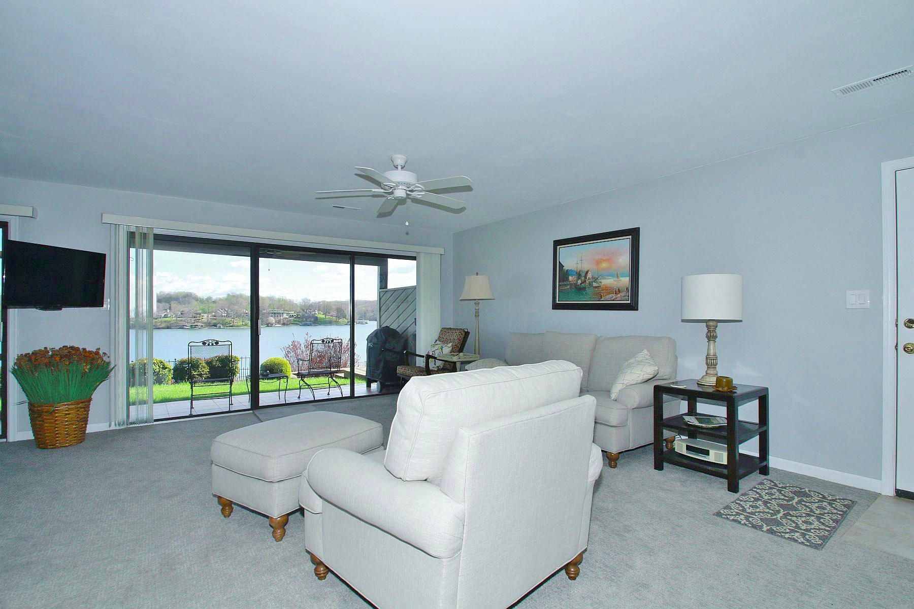 845 Gangplank Road, Unit 204 Moneta, VA 24121 - Photo 5 of 36 IMG_8040