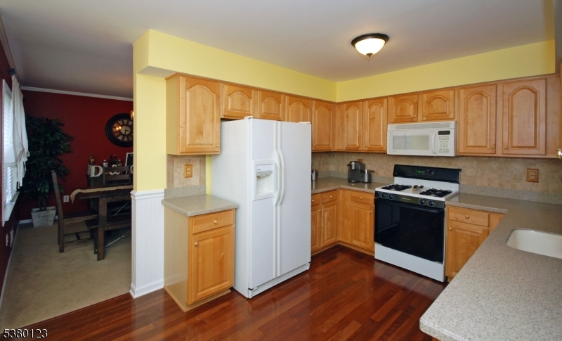 32 Peterson Road Hillsborough, NJ 08844 - Photo 8 of 38
