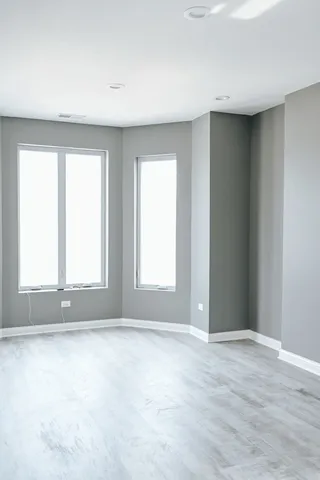 $2,000 | 3015 West 19th Street, Unit 2, Chicago, IL 60623