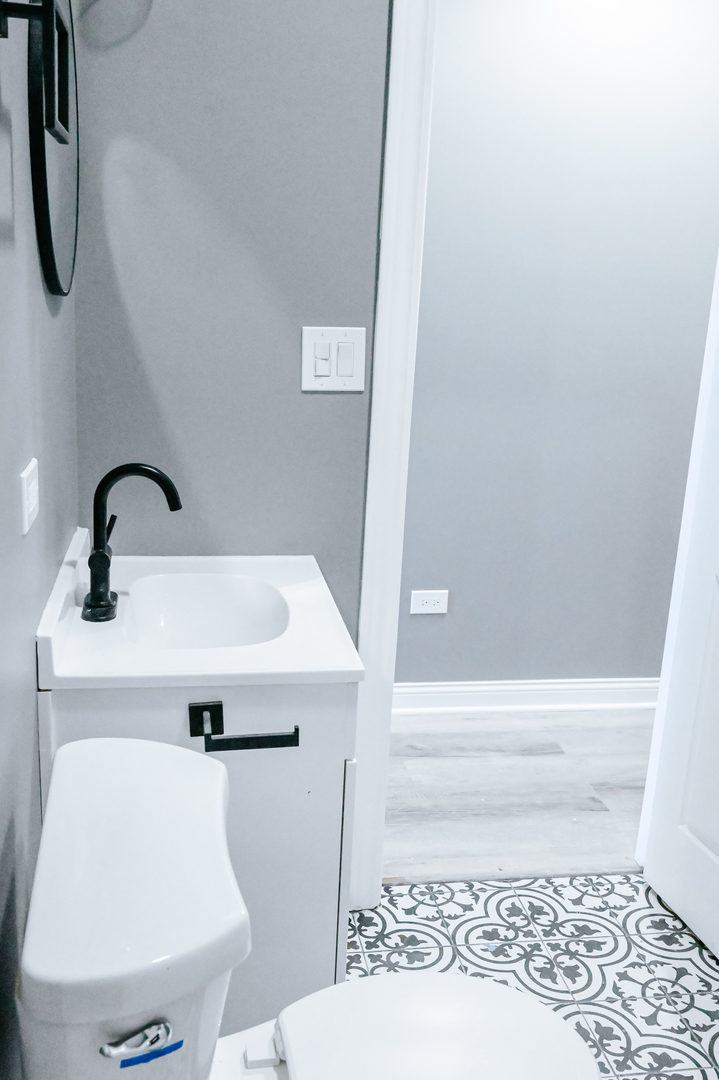 3015 West 19th Street, Unit 2 Chicago, IL 60623 - Photo 7 of 10