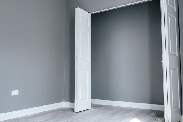 $2,000 | 3015 West 19th Street, Unit 2, Chicago, IL 60623