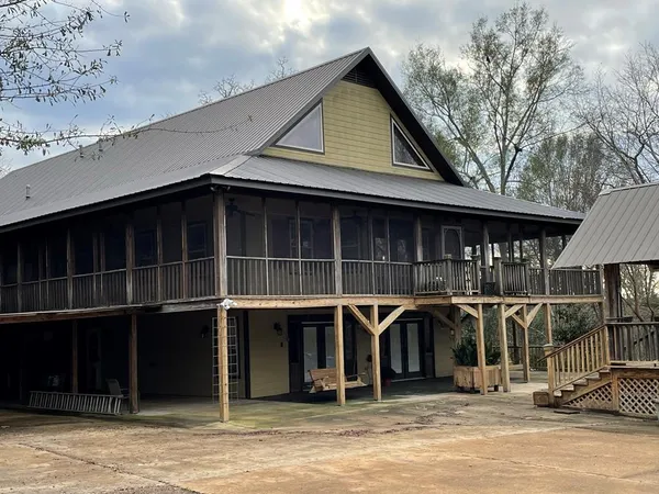 $595,000 | 83 Jayess Road, Tylertown, MS 39667