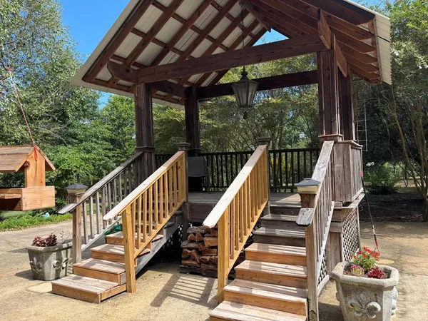 $595,000 | 83 Jayess Road, Tylertown, MS 39667