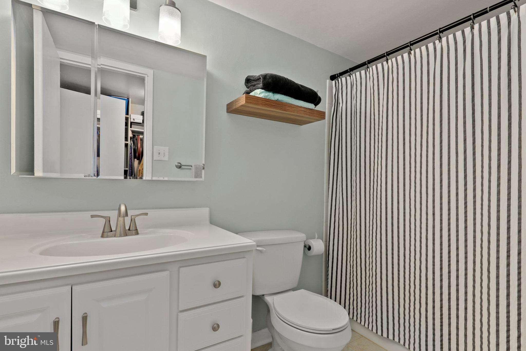 1403 Northgate Square, Unit 21B Reston, VA 20190 - Photo 22 of 32 Gallery Image 22