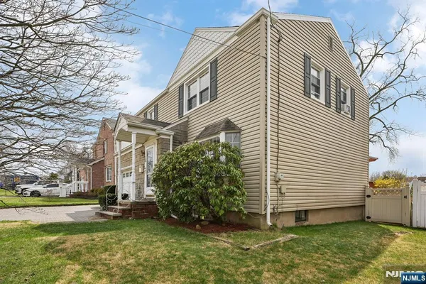 $680,000 | 50 Beech Street, Maywood, NJ 07607