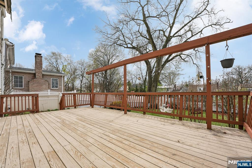 50 Beech Street Maywood, NJ 07607 - Photo 39 of 43