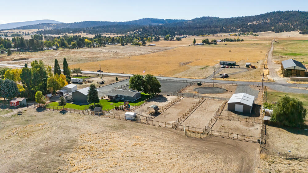 2069 Orindale Road Klamath Falls, OR 97601 - Photo 45 of 60 2069OrindaleDr.-66