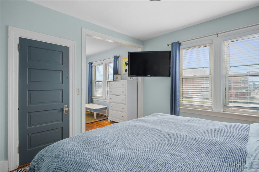 209 3rd Street Newport, RI 02840 - Photo 14 of 22 Main bedroom