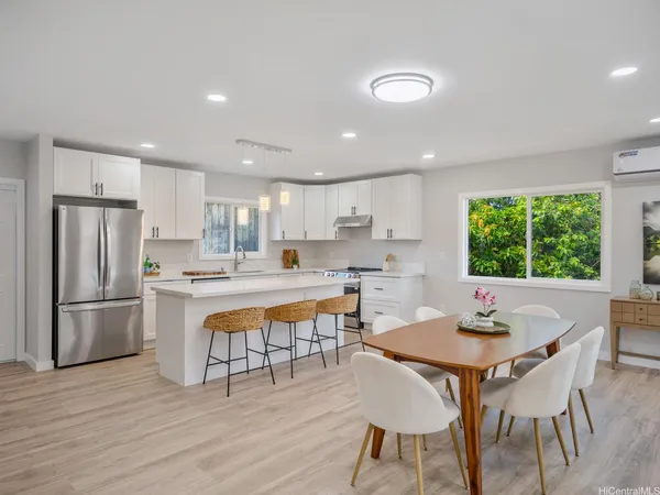 $1,899,000 | 94-415 Apowale Street, Waipahu, HI 96797