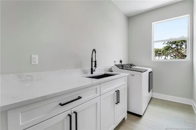 $1,125,000 | 1013 Northeast Orange Avenue, Jensen Beach, FL 34957