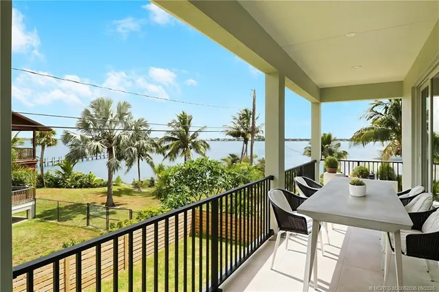 $1,125,000 | 1013 Northeast Orange Avenue, Jensen Beach, FL 34957