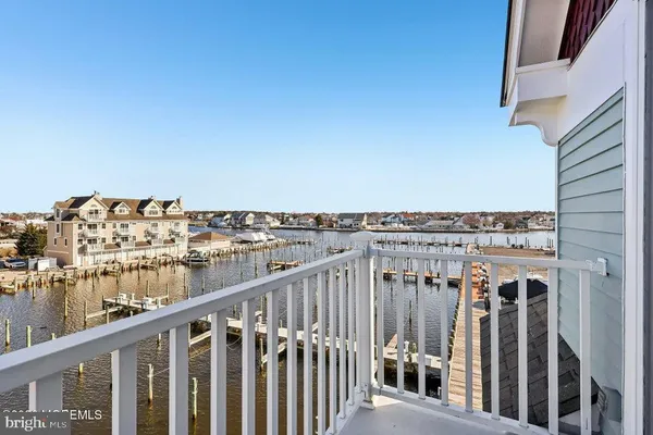 $499,900 | 360 Captains Walk, Unit 60, Forked River, NJ 08731