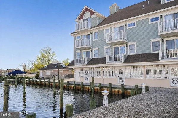 $499,900 | 360 Captains Walk, Unit 60, Forked River, NJ 08731