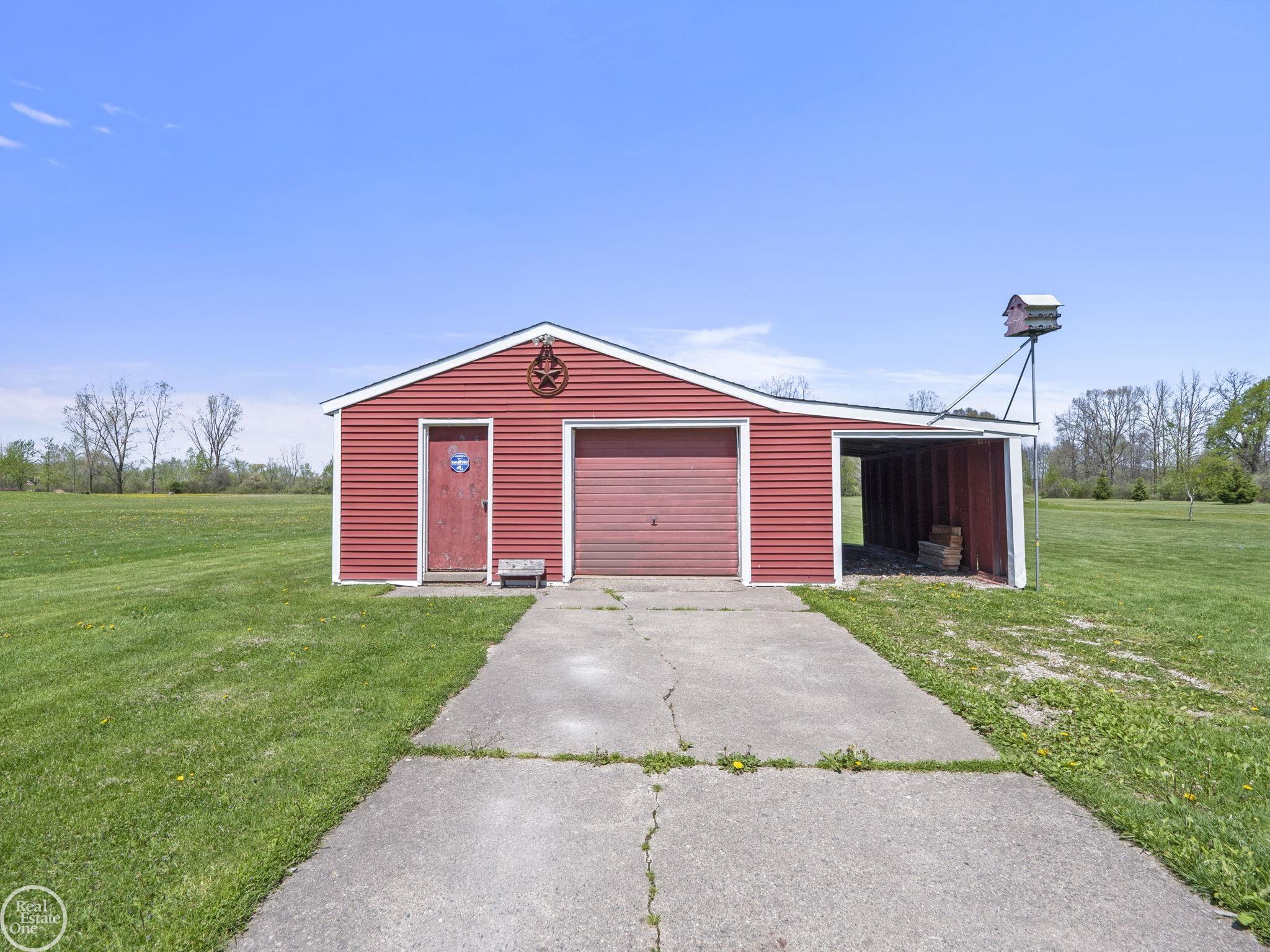 24955 26 Mile Road Ray, MI 48096 - Photo 8 of 39 50140785-8eaeece2-e758-4edb-b09d-1a3bd732e3a0.JPG