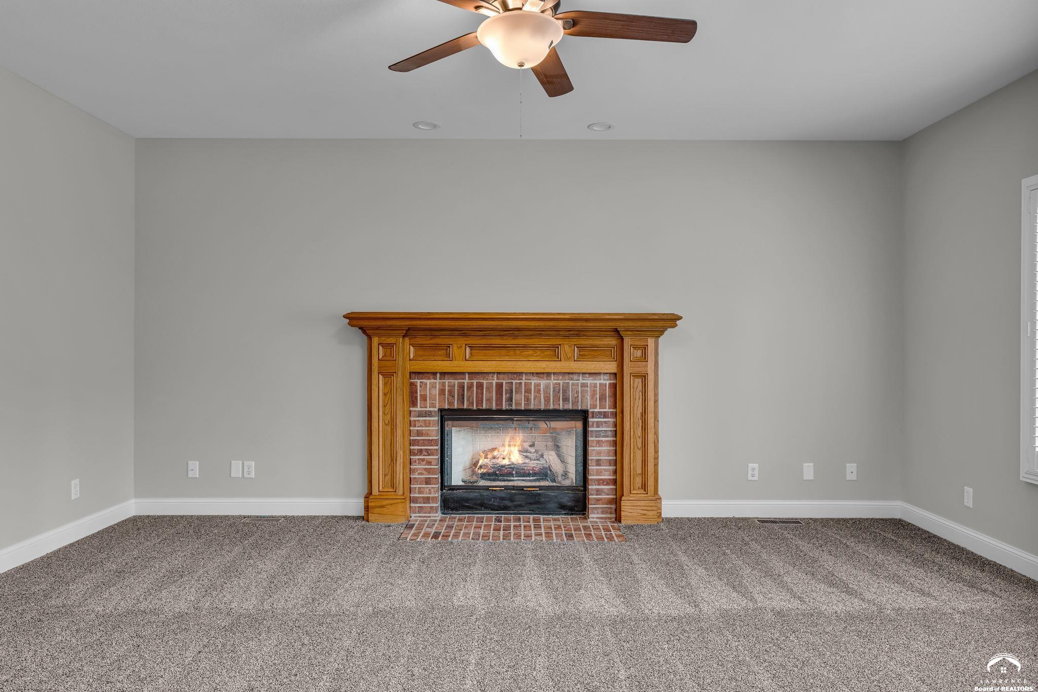 1124 Dubs Court Lawrence, KS 66049 - Photo 10 of 69