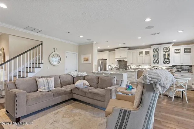 $409,000 | 11036 Castlemain Circle East, Jacksonville, FL 32256