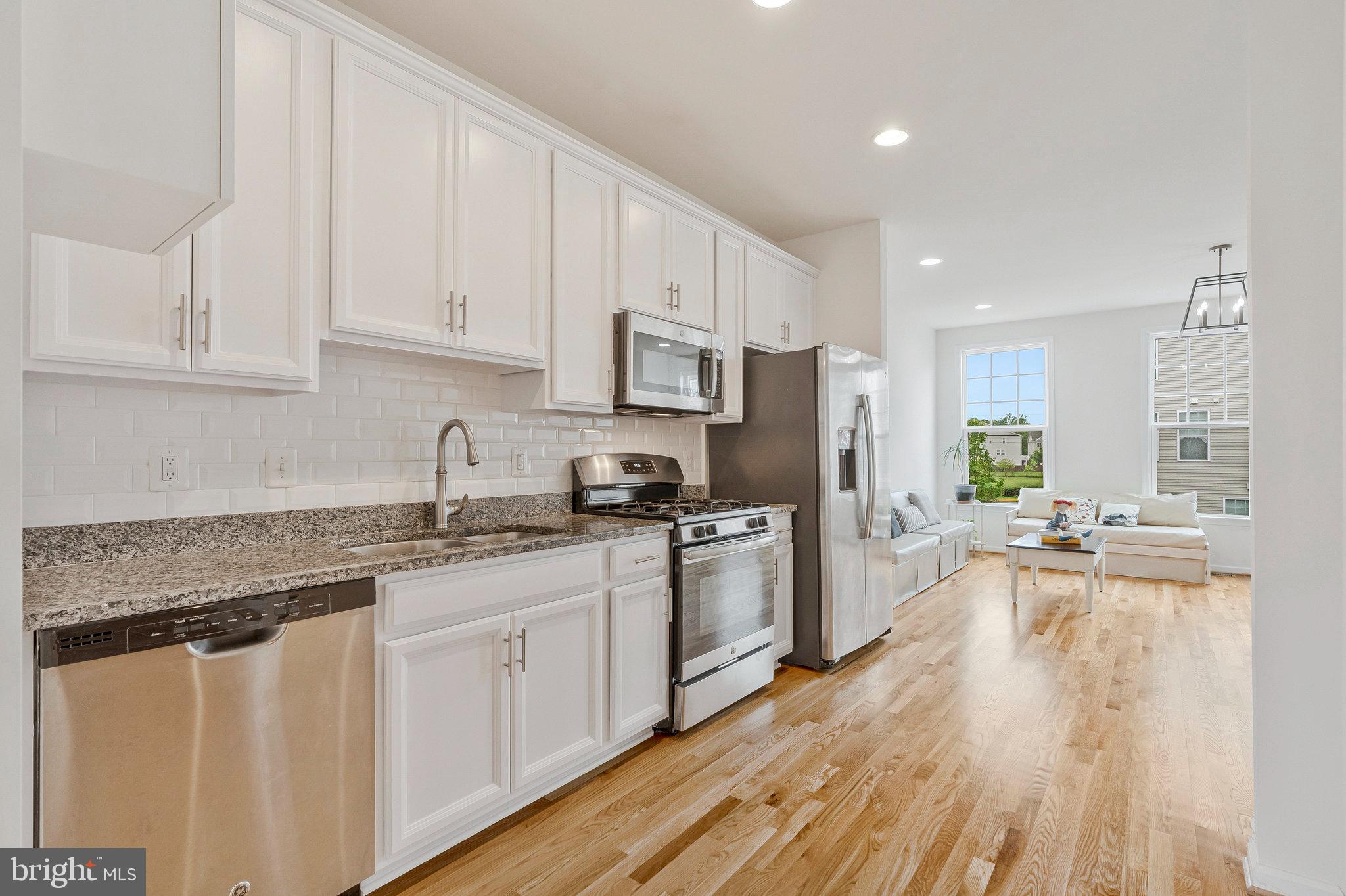 42248 Lancaster Wds Square Chantilly, VA 20152 - Photo 13 of 62