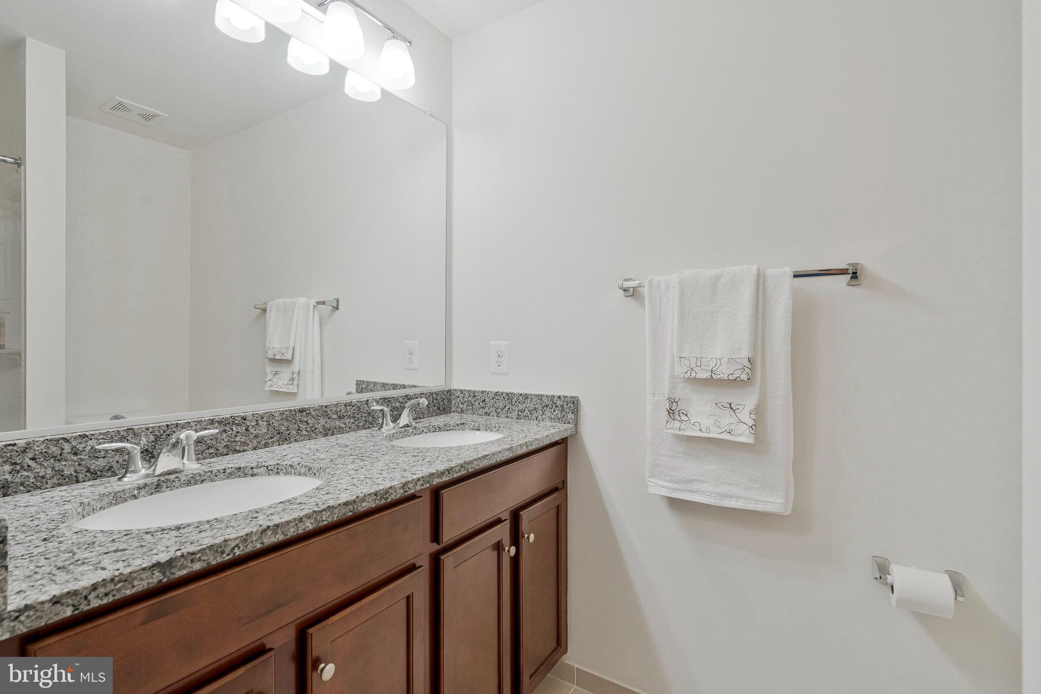 42248 Lancaster Wds Square Chantilly, VA 20152 - Photo 19 of 62