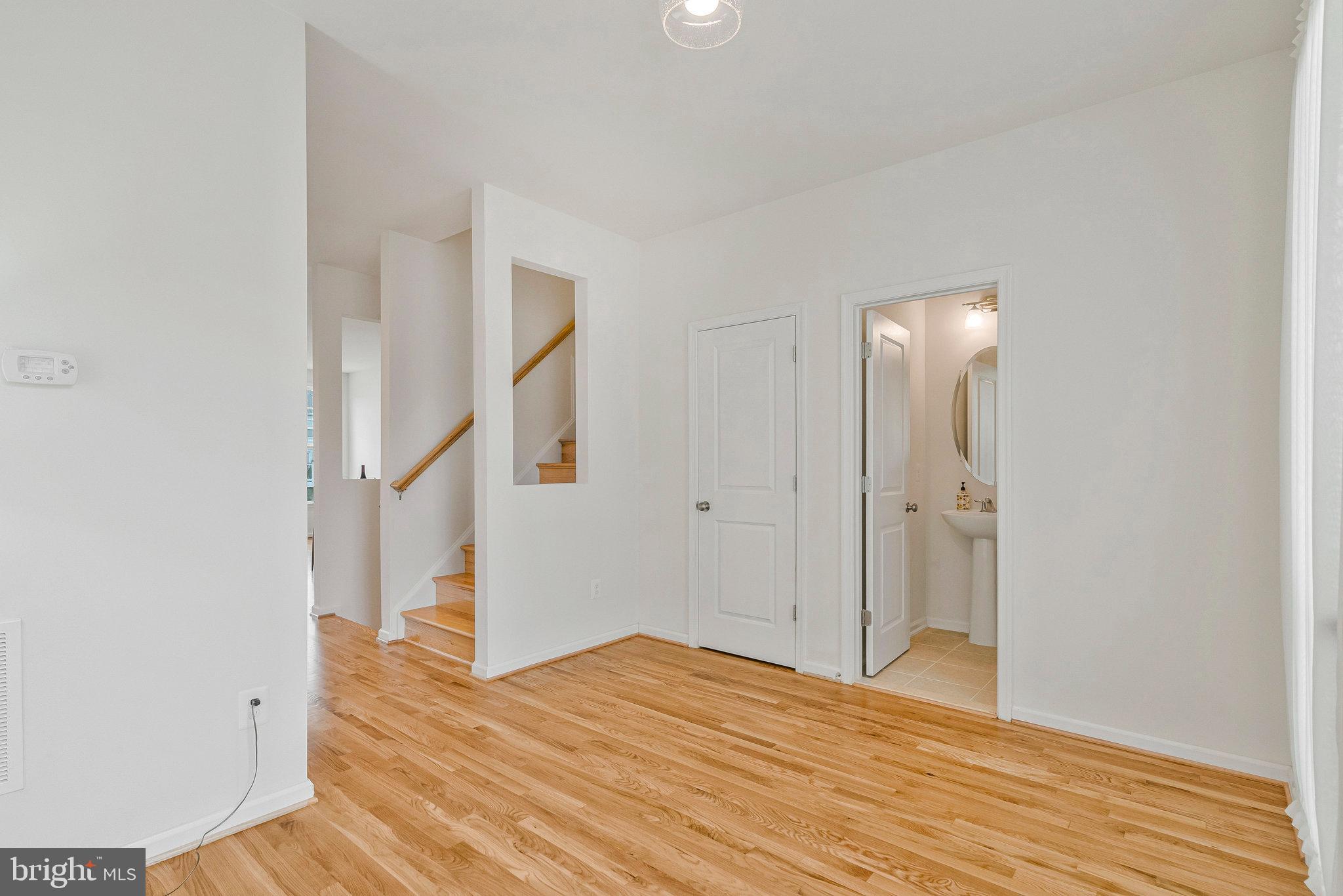 42248 Lancaster Wds Square Chantilly, VA 20152 - Photo 30 of 62