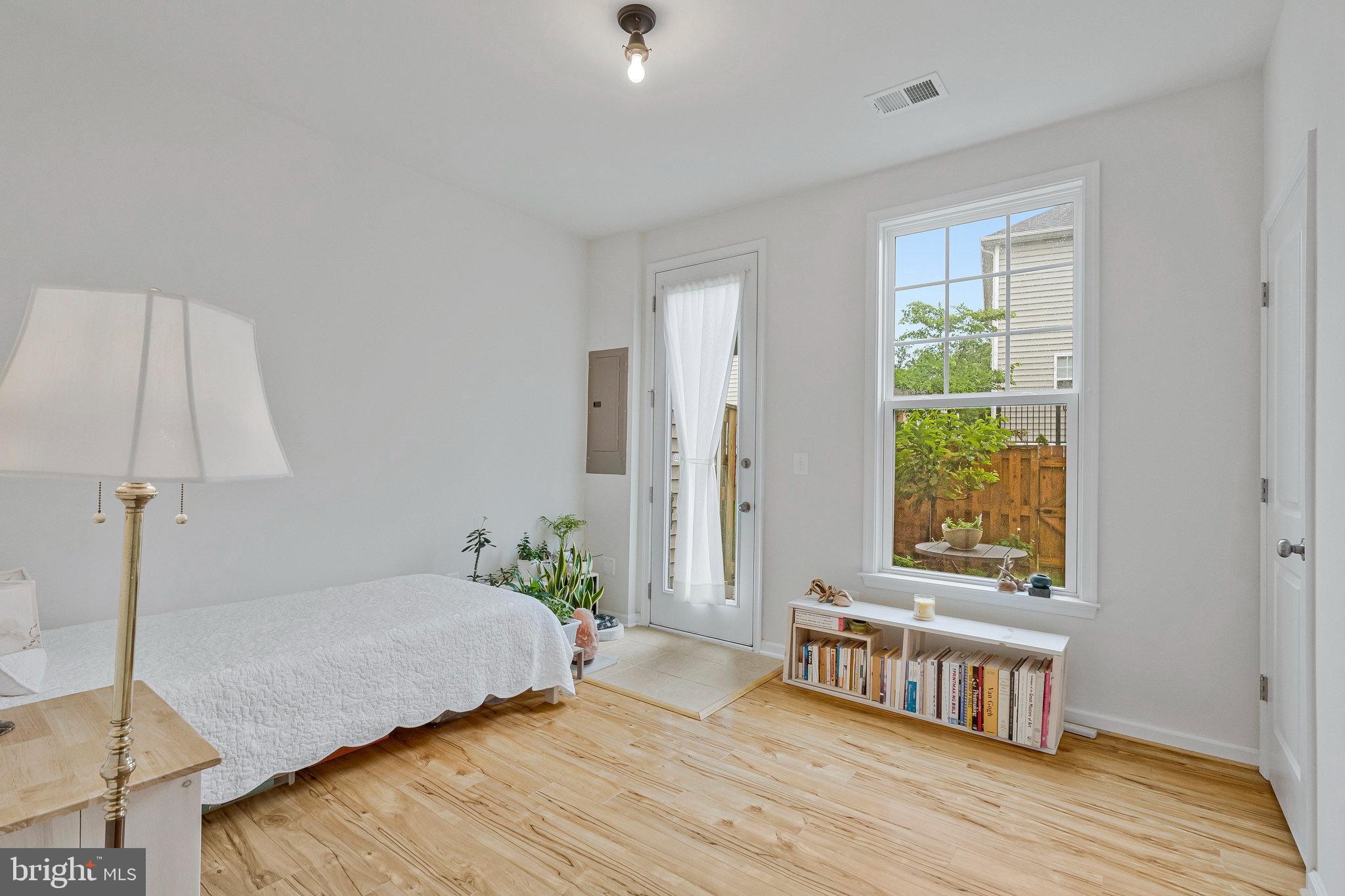 42248 Lancaster Wds Square Chantilly, VA 20152 - Photo 36 of 62 3rd bedroom