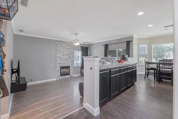 $597,000 | 1077 Paradise Drive, Lemoore, CA 93245