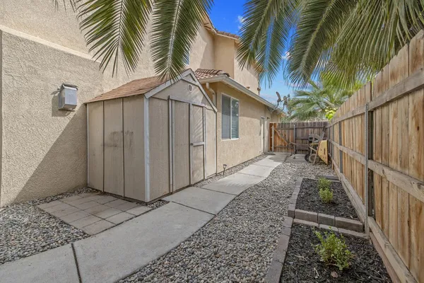 $597,000 | 1077 Paradise Drive, Lemoore, CA 93245